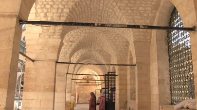 Deprem Ve Sel'in Yaraladığı Tarih Yeniden Ayağa kalkıyor !