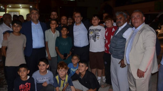 Birecik’te AK Parti’den Kapı Kapı Saha Mesaisi!