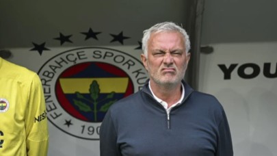 F.Bahçeli Oyuncular isyan etti: 'Mourinho varsa biz yokuz'