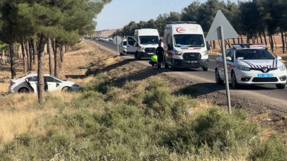 Ceylanpınar’da Otomobil Şarampole Uçtu: 4 Yaralı