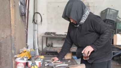 40 Yıllık Eşinin Dağ Gibi Arkasında Durdu