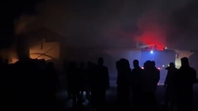 Lastik Deposunda Korkutan Yangın !