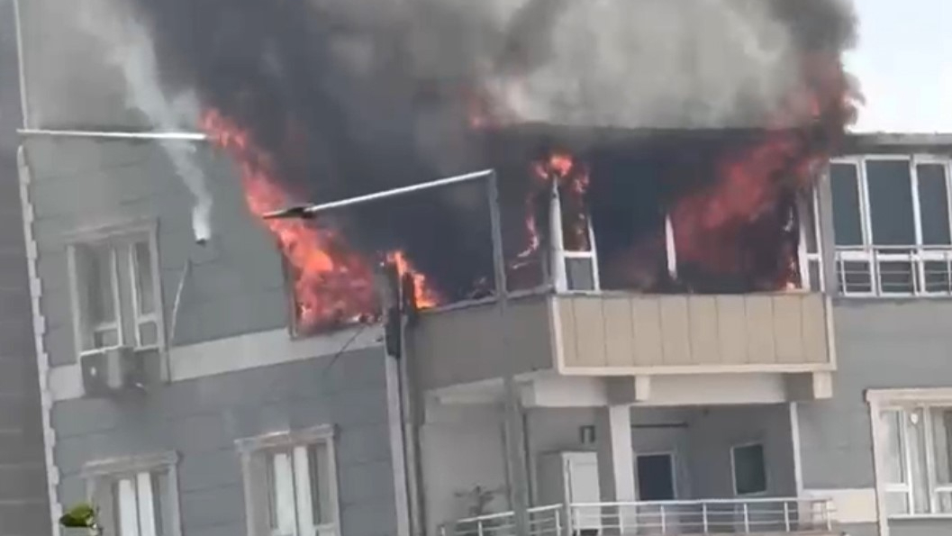 Siverek'te Apartman Yangını Paniğe Neden Oldu