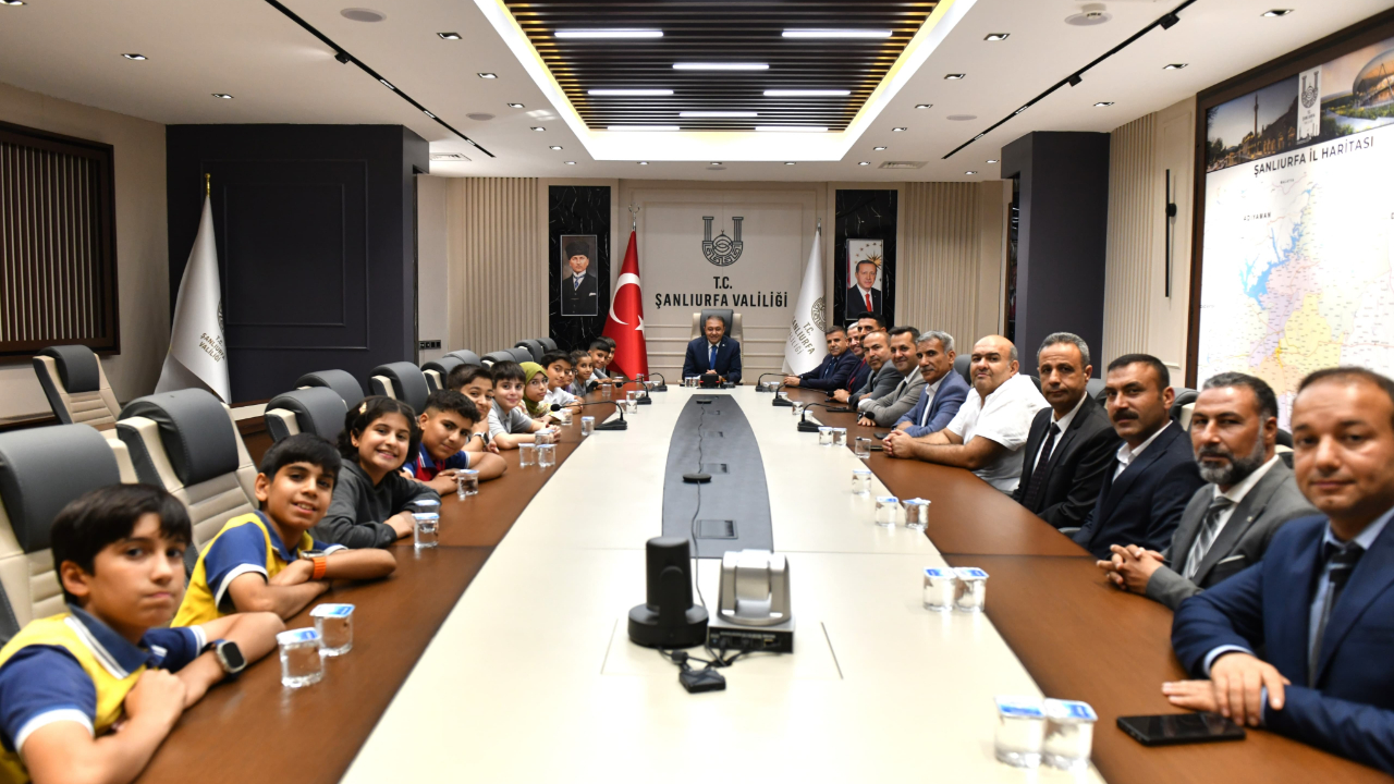 Şanlıurfalı Başarılı Öğrenciler Vali Şıldak’la Buluştu