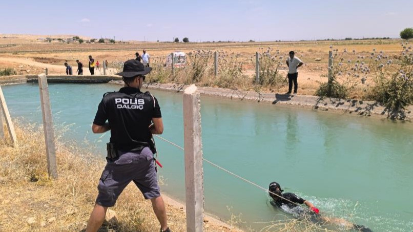 Şanlıurfa'da sulama kanalına kapılan iki kişiye umut ışığı!