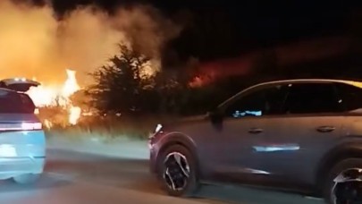 Düğünde Havai Fişek Yangın Çıkardı, Salon Boşaltıldı