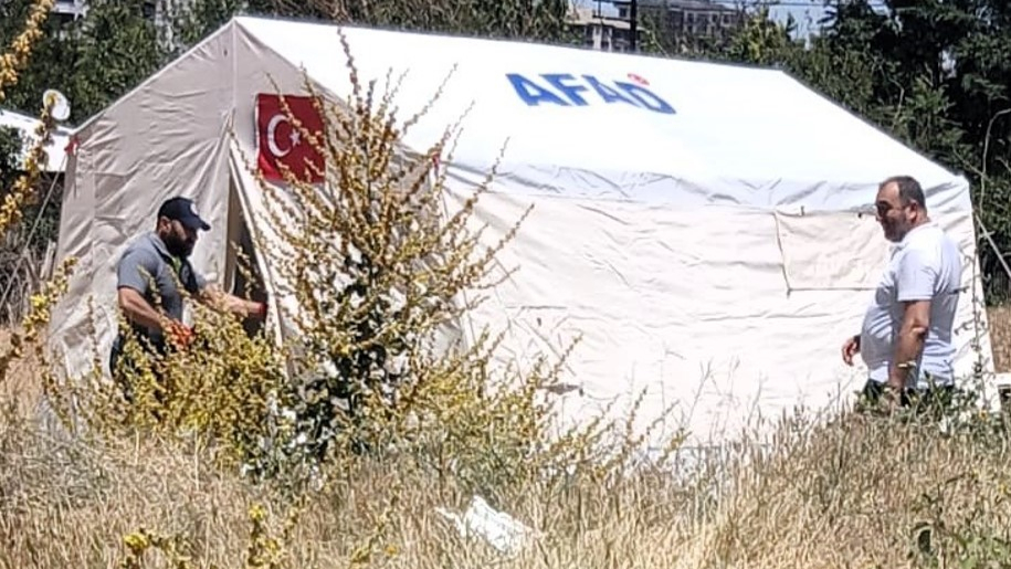 Çadırda Gizemli Ölüm: Kadın Hayatını Kaybetti !