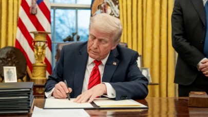 Trump, Suriye Yaptırımlarını Kaldıran Kararı İmzaladı