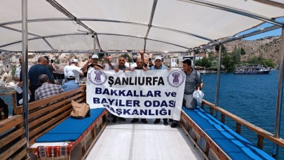 Halfeti’de Bakkallar Tekne Turuyla Keyifli Anlar Yaşadı?