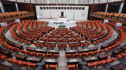 Gelecek Partisi’nde Şok Ayrılık: 2 Vekil İstifa Etti!