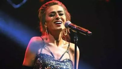 Yıldız Tilbe  Sahnede Hastalığını Açıkladı!