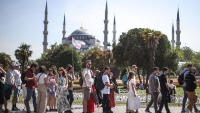 Yurt Dışındaki 2,6 Milyon Vatandaş Türkiye’ye Geldi!