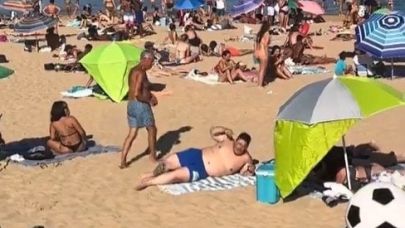 Cumhurbaşkanını Plajda Görenler Gözlerine İnanamadı!