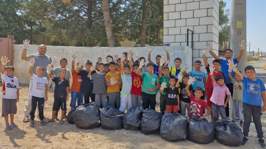 Urfa’da Öğrenciler Temizlikle Yangın Riskine Dikkat Çekti