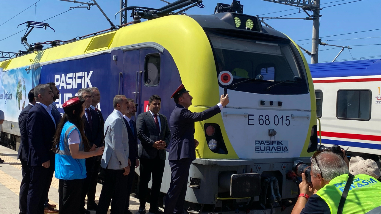Çin-Türkiye Demir Yolu Hattında İlk Tren Türkiye'de!