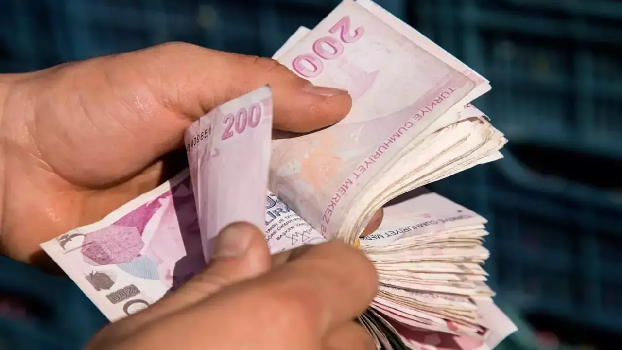 Deprem ve Yangın Mağdurlarına 10 Milyon TL Destek