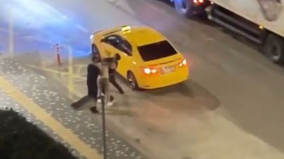 Bıçaklı Dehşet:Kadını Yumrukladı Sonra Arkadaşını Bıçakladı!
