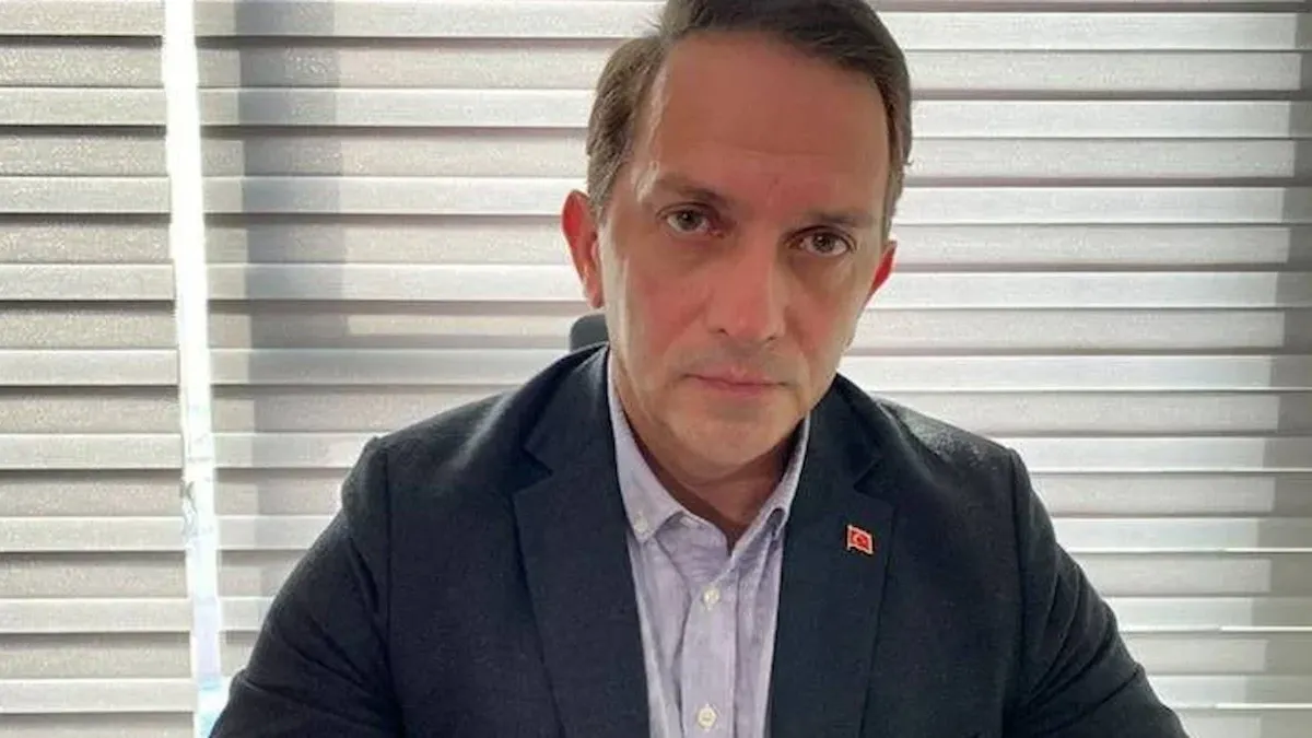 AK Parti’den İstifa Etti, Hemen Muhalefet Cephesine Başladı