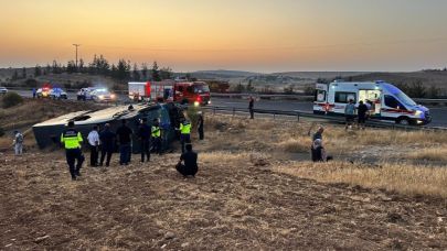 Şanlıurfa’da Yolcu Otobüsü Devrildi: 27 Kişi Yaralandı