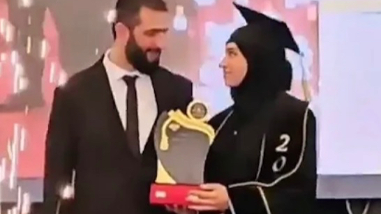 Suriye’nin First Lady’si Diploma Aldı!