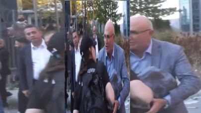 Mahmut Tanal Ağır Çanta Taşıyan Kadın Polise Yardım Etti!