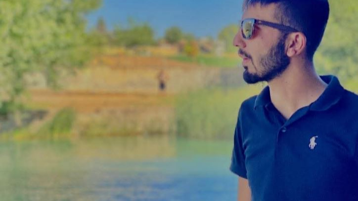 Karaköprü’de Feci Kaza: Motosiklet Traktöre Çarptı!