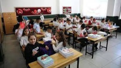 Türkiye, OECD Eğitim Raporunda Öne Çıktı