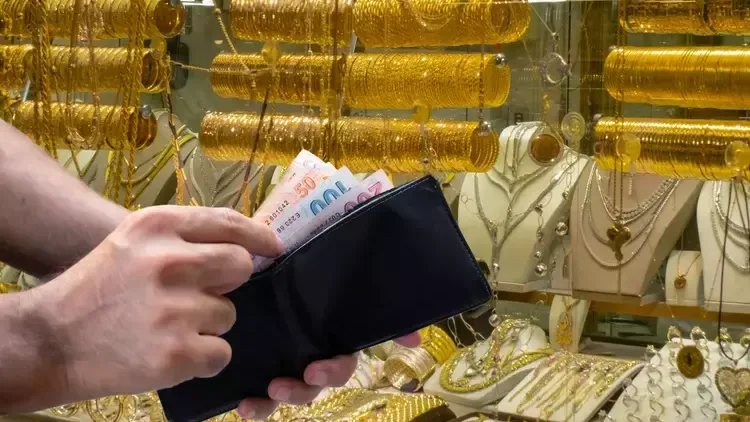 Ons 3.635 Dolara Çıktı , Altın Yükselmeye Devam Edecek mi ?