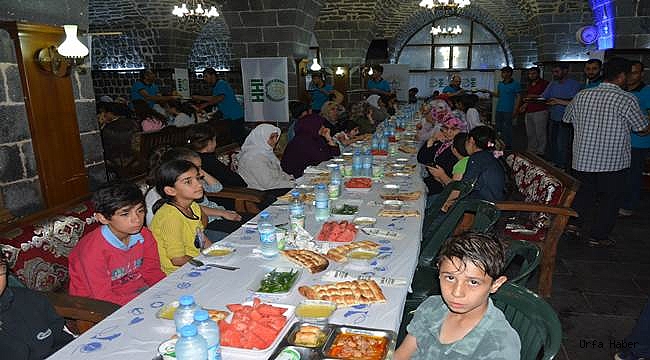 Şanlıurfa'da 400 yetim iftar sofrasında buluştu