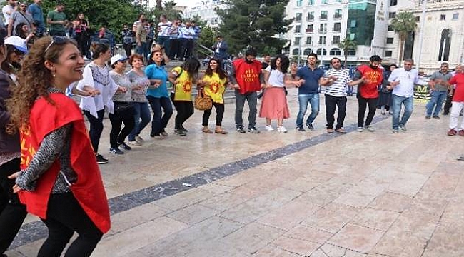 Şanlıurfa’da zılgıtlı, halaylı 1 Mayıs kutlaması