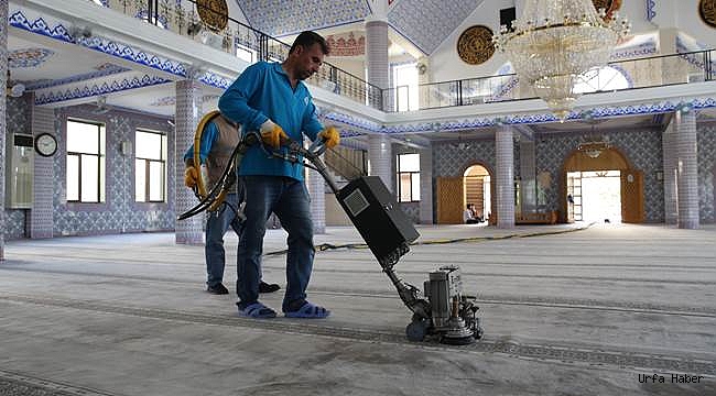 Haliliye Belediyesi, Camiileri Bayrama Hazırlıyor