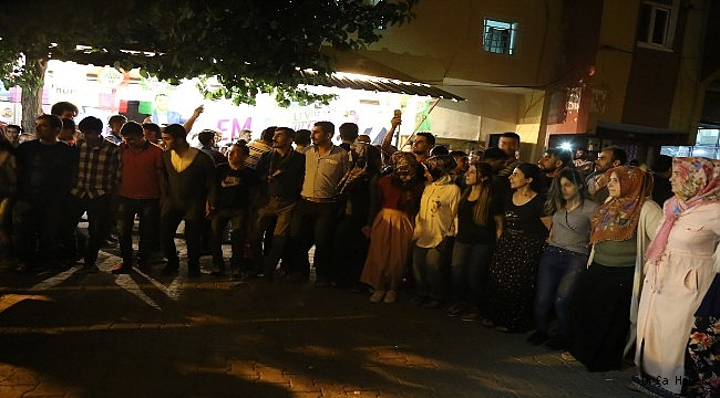 Mance Mahallesinde HDP'nin zılgıtları yankılandı