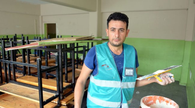 Cezalarını okulları boyayarak çekiyorlar
