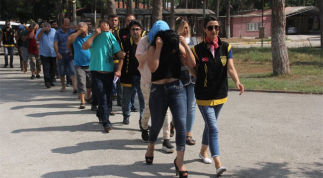 Şifreli fuhuş rezaleti: Yeni kadın 'taze çay', fuhuş 'temizlik'