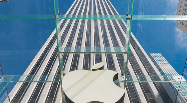 Apple'dan tarihi rekor
