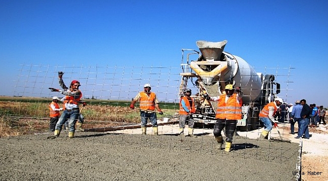 Büyükşehir’de beton yol uygulaması sürüyor