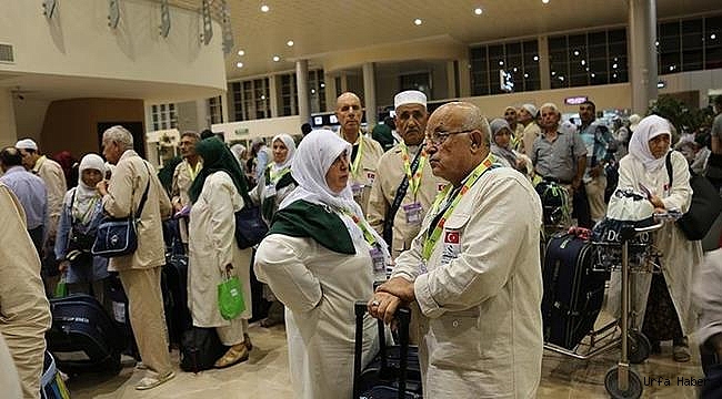 İlk hac kafilesi Adıyaman'a döndü