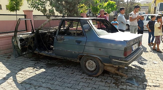 Şanlıurfa'da park halindeki iki otomobil yandı