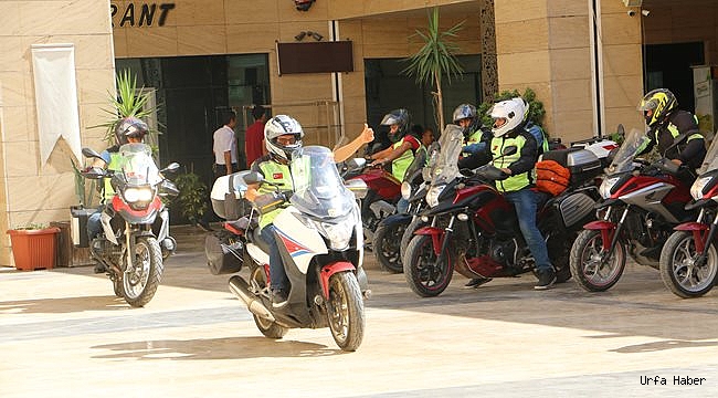 Motosiklet tutkunları Şanlıurfa'da