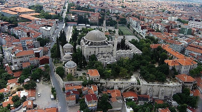 Caminin Elektriklerini Kesip Aboneliğini İptal Ettiler