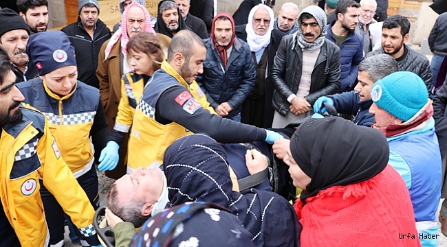 Cenaze namazı kılanların üstüne tente düştü: 3 yaralı