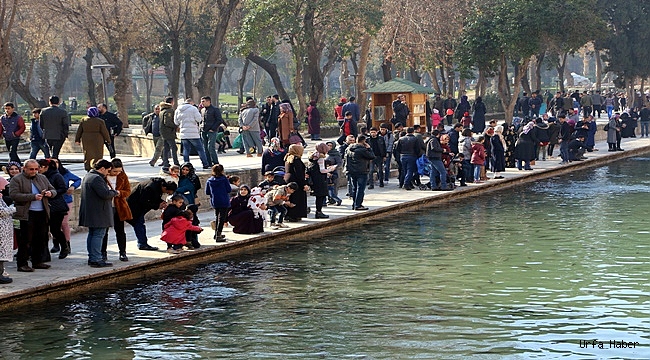 Sıcak Hava Urfa'yı Coşturdu