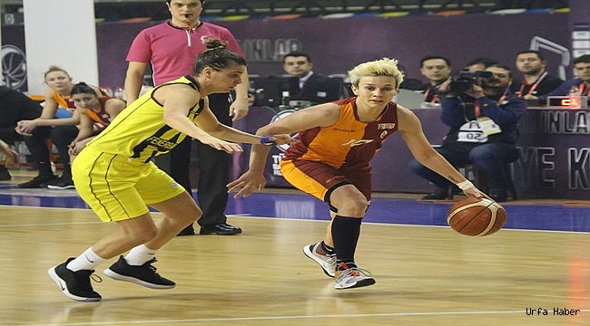 Fenerbahçe, Galatasaray Urfa'da sahaya çıktı