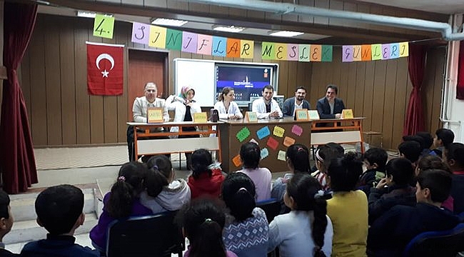 Minik Öğrencilere Gazetecilik Semineri