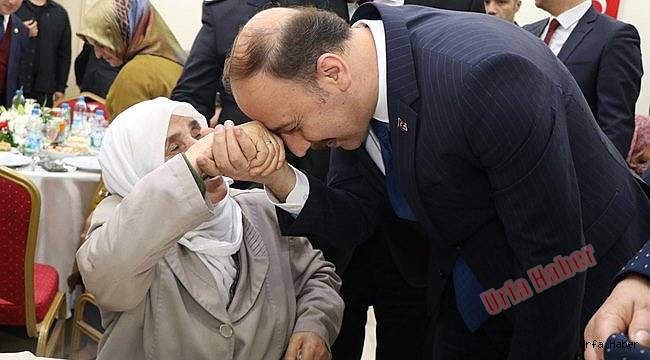 Vali Erin Vatandaşların Bayramını Kutladı