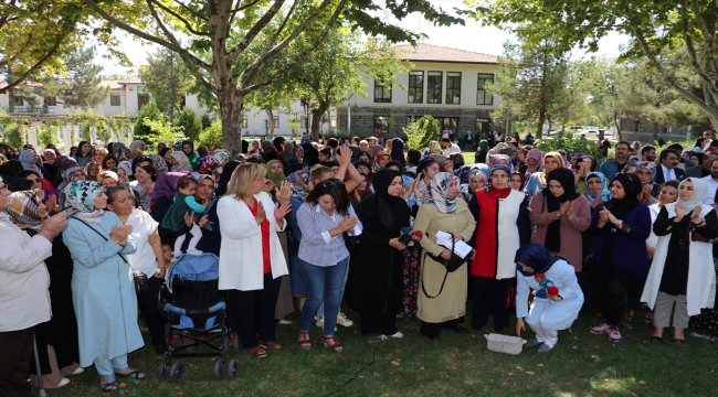 Diyarbakır annelerine kadın desteği