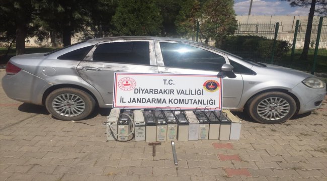 Diyarbakır'da baz istasyonlarından akü çalan 3 kişi tutuklandı