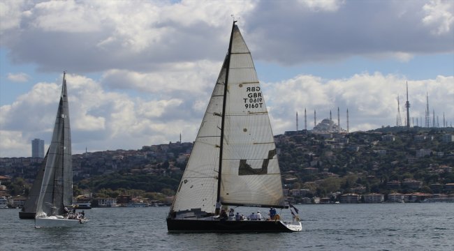 İstanbul Boğazı'nda yelken şöleni
