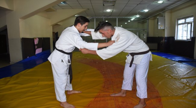 Şampiyon güreşçinin hedefi milli takım