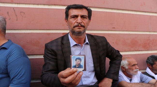 "Yeter artık, bu zulmü gariban insanların üstünden kaldırsınlar"
